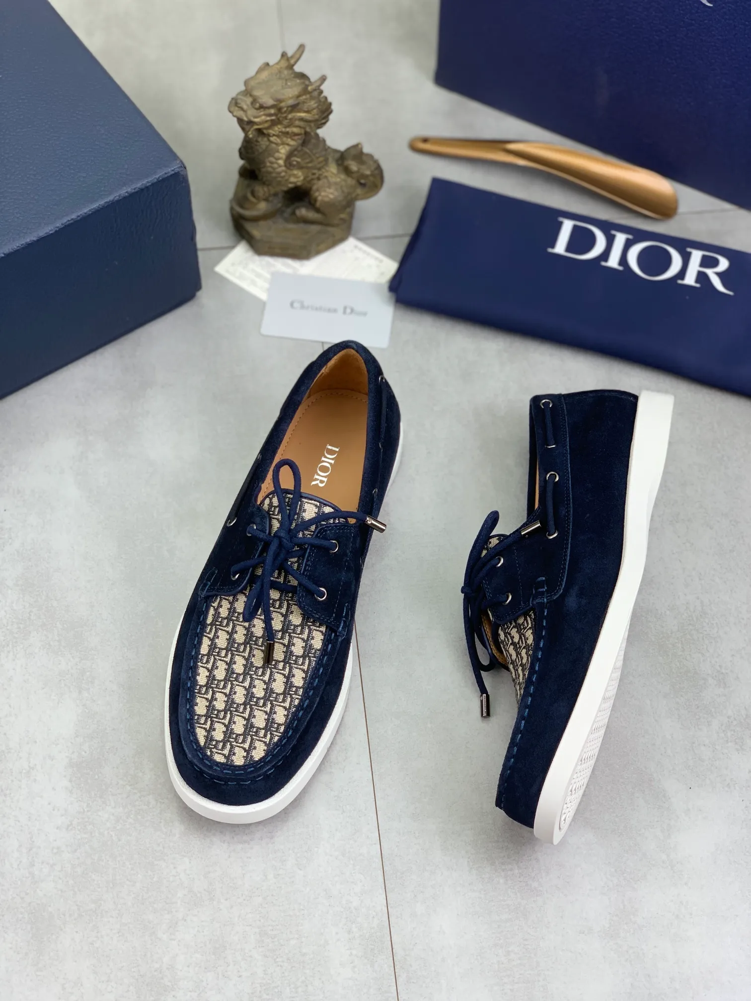 Men's shoes 💰P542 New 💰Higher version 💎💎💎Dior original 1:1 replica! Top Italian purchasing agent! Men's business casual leather shoes, original imported calfskin upper, ultimate texture, gentleman style, imported water-dyed cowhide inside, top-quality original Italian rubber outsole, first-class workmanship, top quality! Size: 39-44 (38 45 customized) 3️⃣ colors available